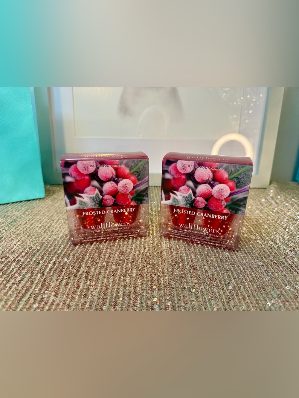🌸H22 - Bath & Body Works Frosted Cranberry Wallflowers Fragrance Refills ♥️🛍️